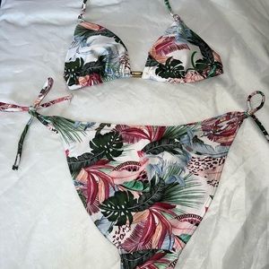 Bikini never used